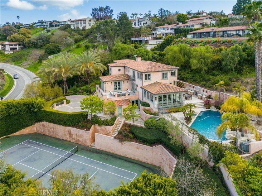 Luxury, elegance, and privacy await you in this exquisite 5 bed - Beach Home for sale in Palos Verdes Estates, California on Beachhouse.com
