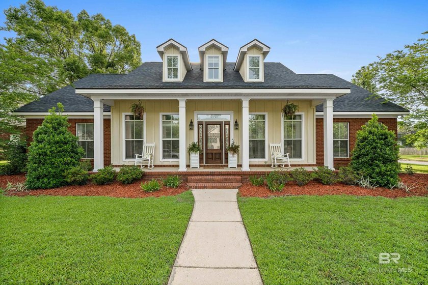 **COMING SOON | HISTORIC MALBIS GEM ON CORNER LOT**  Welcome to - Beach Home for sale in Daphne, Alabama on Beachhouse.com