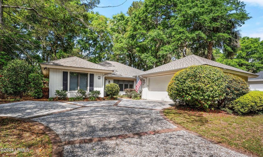 This charming home is fitted with potential and ready to become - Beach Home for sale in Saint Helena Island, South Carolina on Beachhouse.com