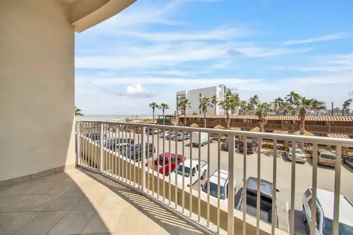 Beautiful furnished condo Gulf front on ground floor, granite - Beach Condo for sale in South Padre Island, Texas on Beachhouse.com