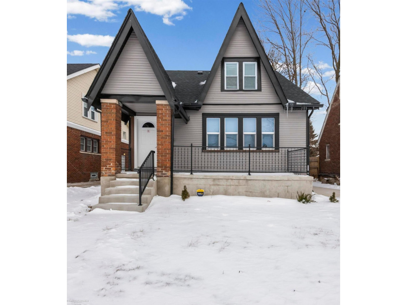 Welcome home! Beautifully updated 3-bedroom home located in - Beach Home for sale in Detroit, Michigan on Beachhouse.com