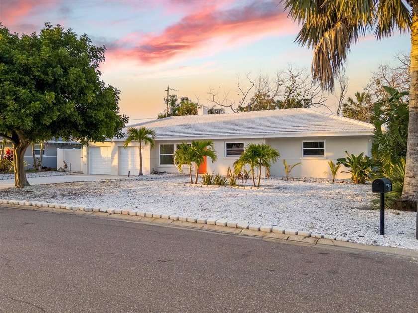 One or more photo(s) has been virtually staged. ***Take an - Beach Home for sale in Belleair Beach, Florida on Beachhouse.com