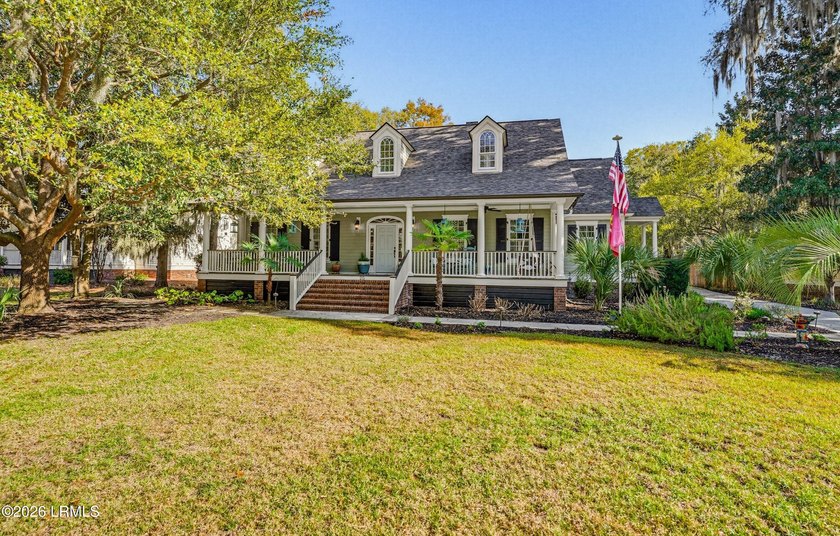 Welcome to 25 Timber Trail, an exceptional Lowcountry residence - Beach Home for sale in Beaufort, South Carolina on Beachhouse.com