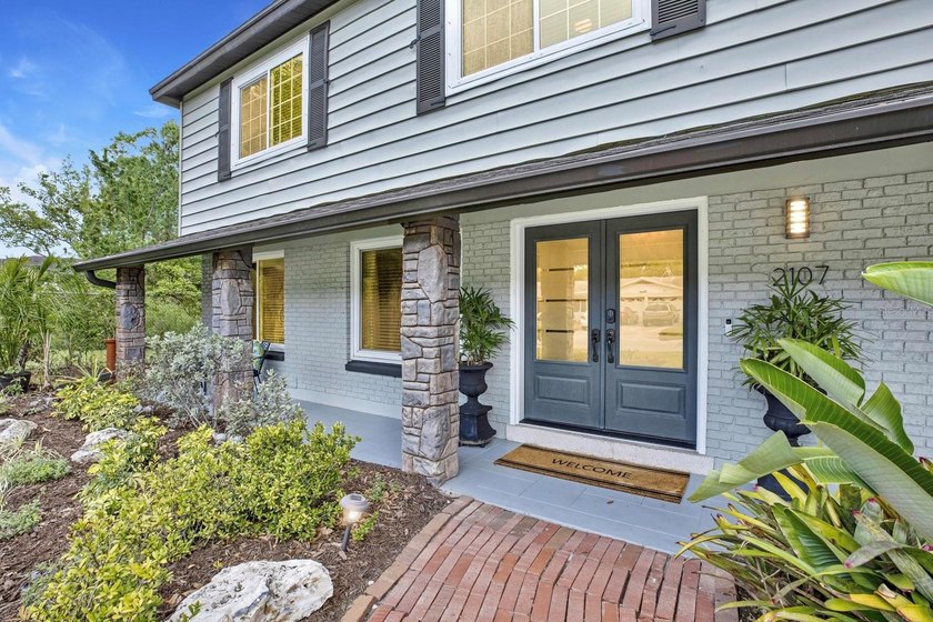 Under contract-accepting backup offers. Curb Appeal That - Beach Home for sale in Tampa, Florida on Beachhouse.com