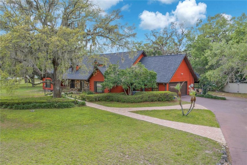 SAVE lots of MONEY in this home with no water bills and - Beach Home for sale in Riverview, Florida on Beachhouse.com