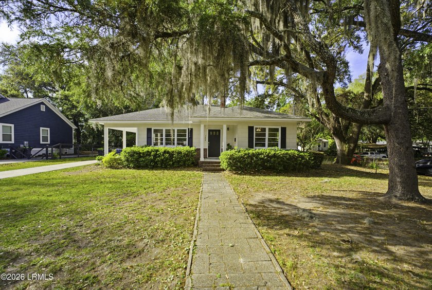 Price change reflects the house with the original, unsubdivided - Beach Home for sale in Beaufort, South Carolina on Beachhouse.com