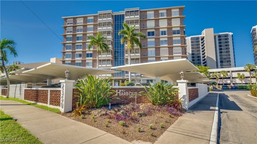 This is your chance to own a stunning 2-bedroom, 2-bath - Beach Condo for sale in Fort Myers, Florida on Beachhouse.com