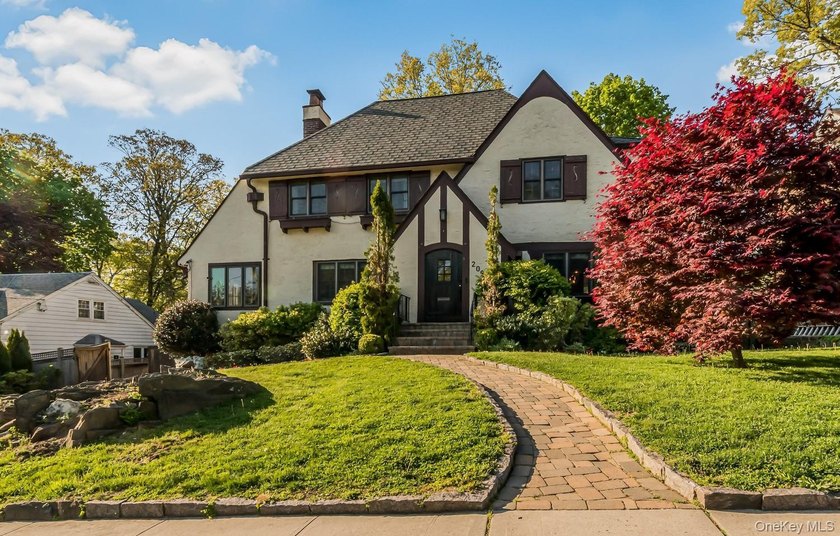 Welcome to this stunning 4 bedroom Tudor in the heart of - Beach Home for sale in New Rochelle, New York on Beachhouse.com