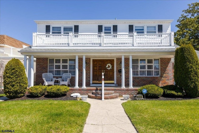 HUGE, OVERSIZED LOT ACROSS FROM THE BAY!! This an AMAZING - Beach Home for sale in Margate, New Jersey on Beachhouse.com