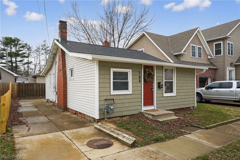 This delightful cottage is situated mere moments from Lake Erie - Beach Home for sale in Willowick, Ohio on Beachhouse.com