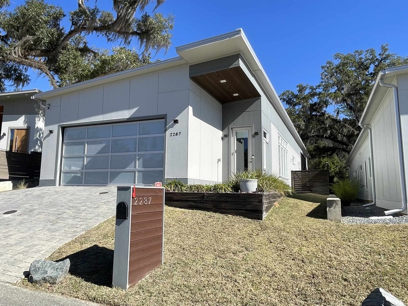 Single-Story Contemporary Home in Upper East Subdivision with - Beach Home for sale in Tallahassee, Florida on Beachhouse.com
