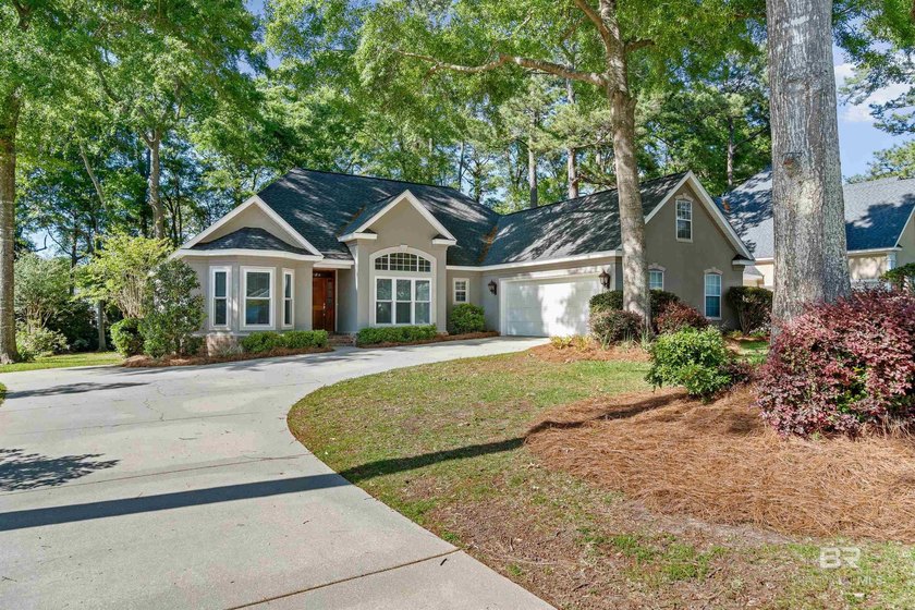 Welcome to this gorgeous custom built home that offers a - Beach Home for sale in Daphne, Alabama on Beachhouse.com