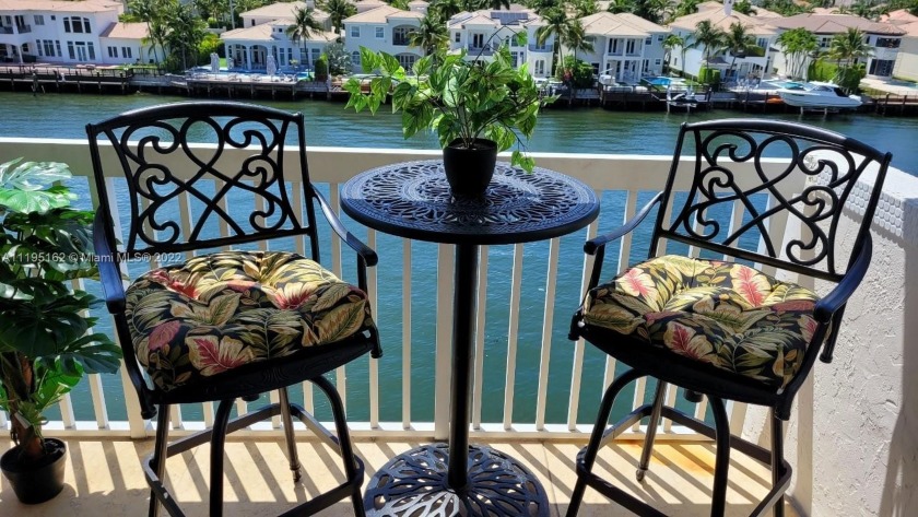 Breathtaking direct intracoastal views from every room. Bright - Beach Condo for sale in Hollywood, Florida on Beachhouse.com