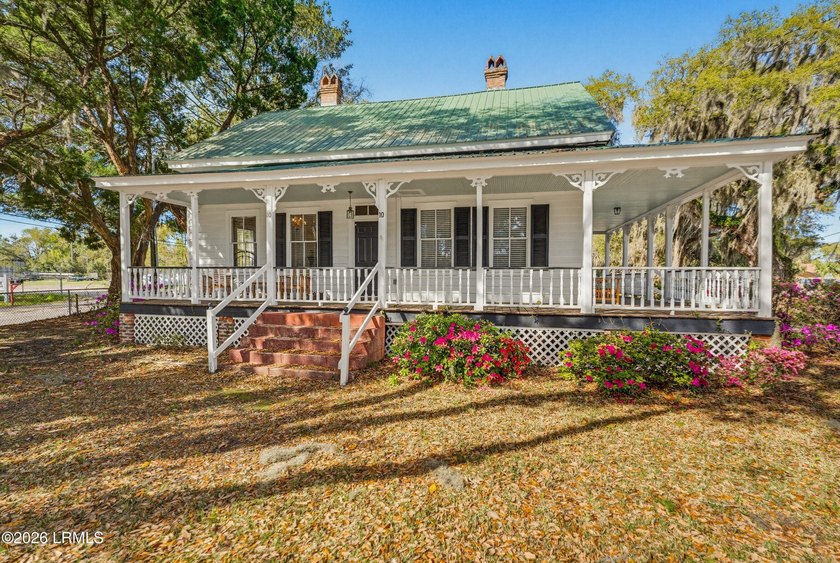 10 Broad River Blvd offers an excellent opportunity for business - Beach Commercial for sale in Beaufort, South Carolina on Beachhouse.com