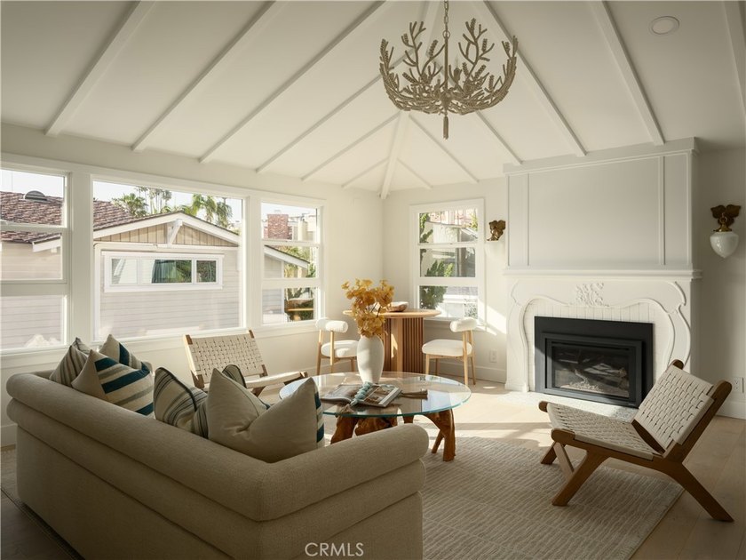 Located in one of the most coveted pockets of Corona del Mar - Beach Townhome/Townhouse for sale in Corona Del Mar, California on Beachhouse.com