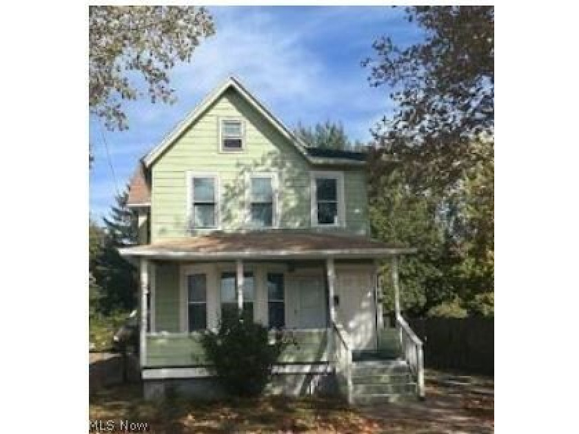 NO showings until accepted offer is in place. This fully - Beach Home for sale in Cleveland, Ohio on Beachhouse.com