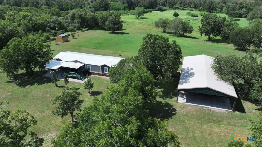An outdoorsman's dream! Whether you are passionate about hunting - Beach Home for sale in Port Lavaca, Texas on Beachhouse.com