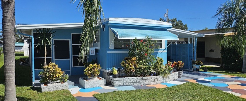 Cash buyer       Charming & Affordable 3 BR / 1 BA Single-Wide - Beach Home for sale in Clearwater, Florida on Beachhouse.com
