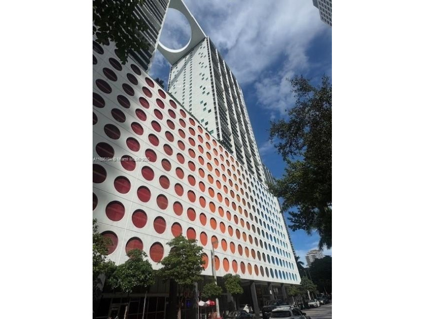 Prime location, steps from the best restaurants, shops, and - Beach Condo for sale in Miami, Florida on Beachhouse.com