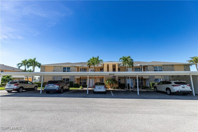 Welcome to your dream waterfront condo in Cape Coral! This - Beach Condo for sale in Cape Coral, Florida on Beachhouse.com