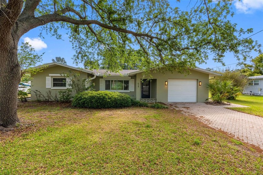 Discover the perfect blend of coastal charm and modern living in - Beach Home for sale in Palm Harbor, Florida on Beachhouse.com
