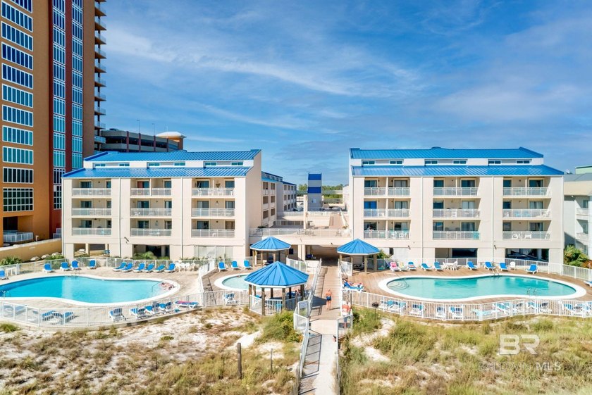 Sugar Beach Unit 304, Beautiful 1-bedroom, 2-bathroom condo - Beach Condo for sale in Orange Beach, Alabama on Beachhouse.com