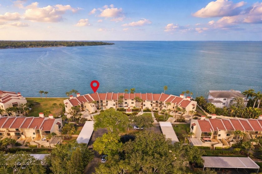 One or more photo(s) has been virtually staged. If you've been - Beach Condo for sale in St. Petersburg, Florida on Beachhouse.com