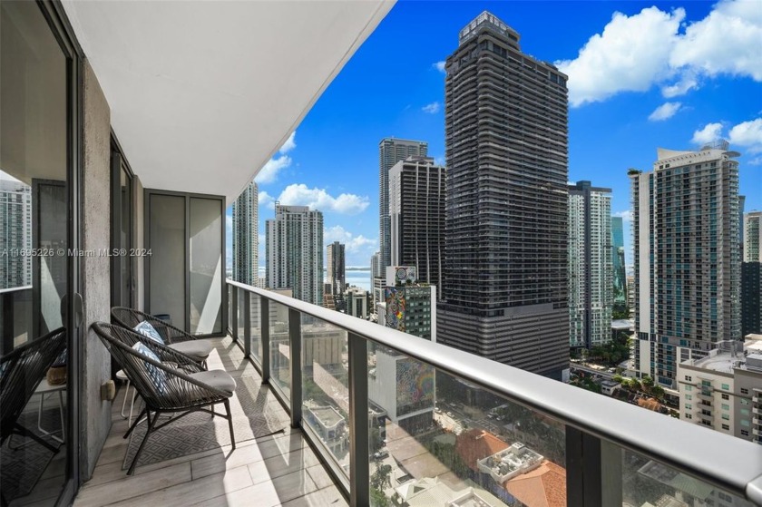 LOWEST PRICE FOR THIS FLOORPLAN IN EAST AND WEST BUILDING!
 - Beach Condo for sale in Miami, Florida on Beachhouse.com