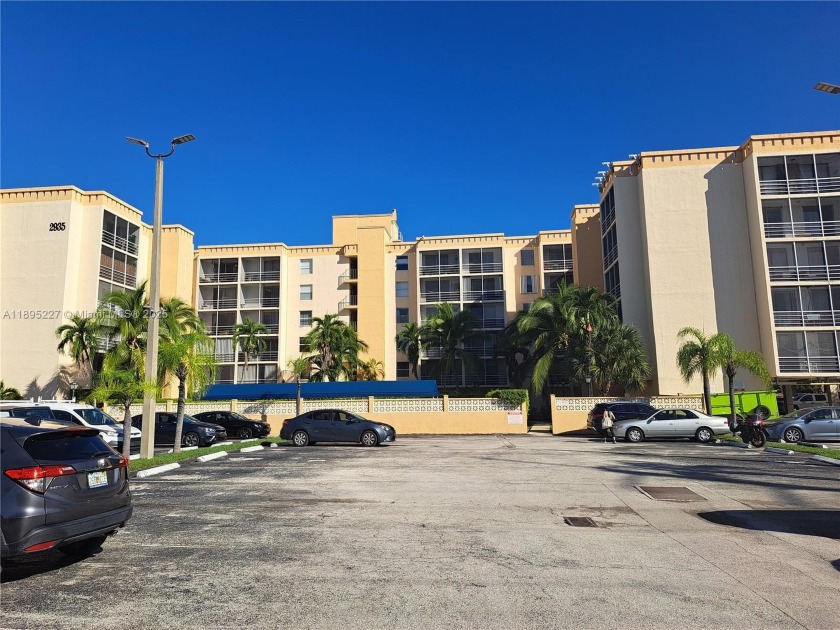 Investment opportunity with tenant until  Sept,21, 2026 and low - Beach Condo for sale in North Miami Beach, Florida on Beachhouse.com