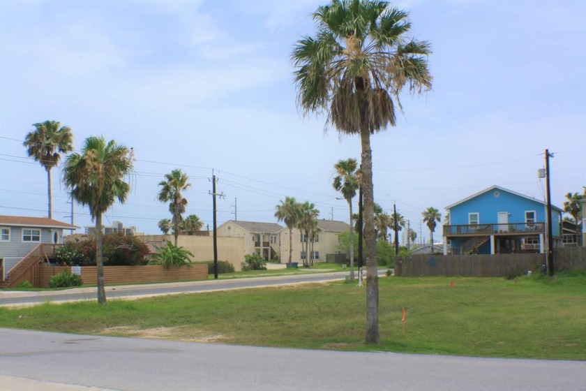 Beautiful hard to find 50'x125' lot on the corner of Atol & - Beach Lot for sale in South Padre Island, Texas on Beachhouse.com