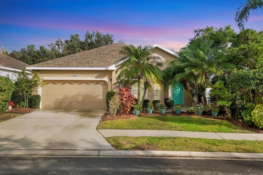 PRICE JUST REDUCED** Back on the market, Prior buyers Cold feet - Beach Home for sale in Lakewood Ranch, Florida on Beachhouse.com