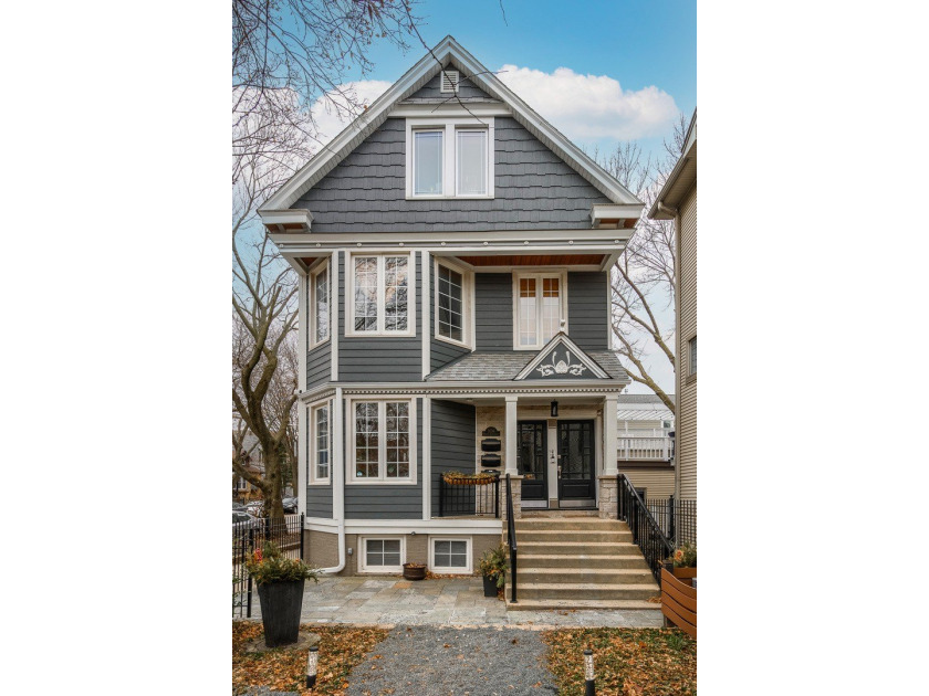 Great investment opportunity to own this money making 3-flat on - Beach Home for sale in Chicago, Illinois on Beachhouse.com