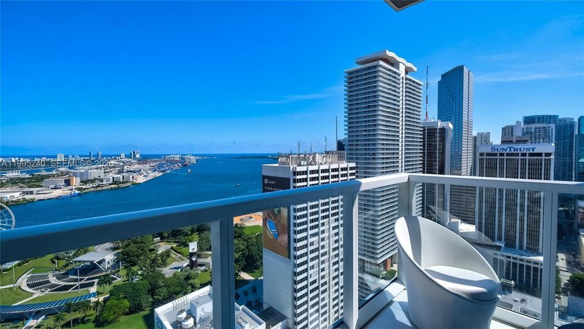 Gorgeous VIEWS - FULLY FURNISHED Corner Unit , with 2 balconies - Beach Condo for sale in Miami, Florida on Beachhouse.com