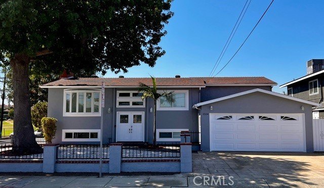 Incredible El Segundo Eastside home on an ample-sized lot in an - Beach Home for sale in El Segundo, California on Beachhouse.com