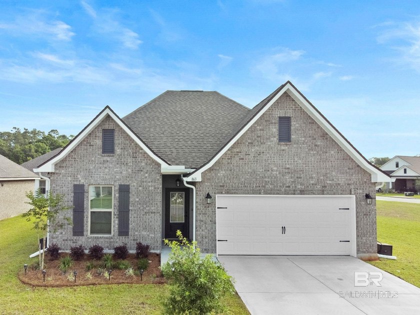 Located in Foley, you are close to award-winning golf courses - Beach Home for sale in Foley, Alabama on Beachhouse.com