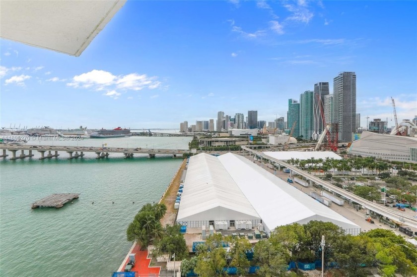 Discover this beautifully remodeled and fully furnished 1bedroom - Beach Condo for sale in Miami, Florida on Beachhouse.com