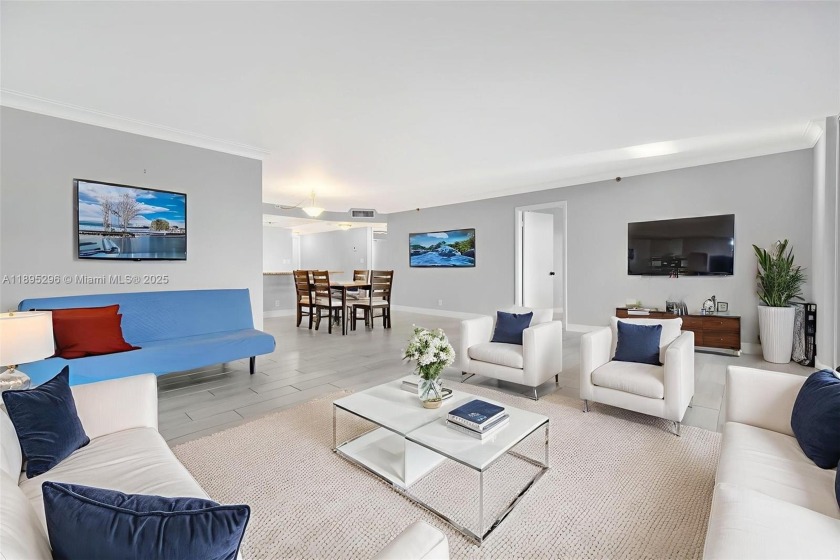 Remodeled apartment with stunning golf course and lake views! - Beach Condo for sale in Davie, Florida on Beachhouse.com