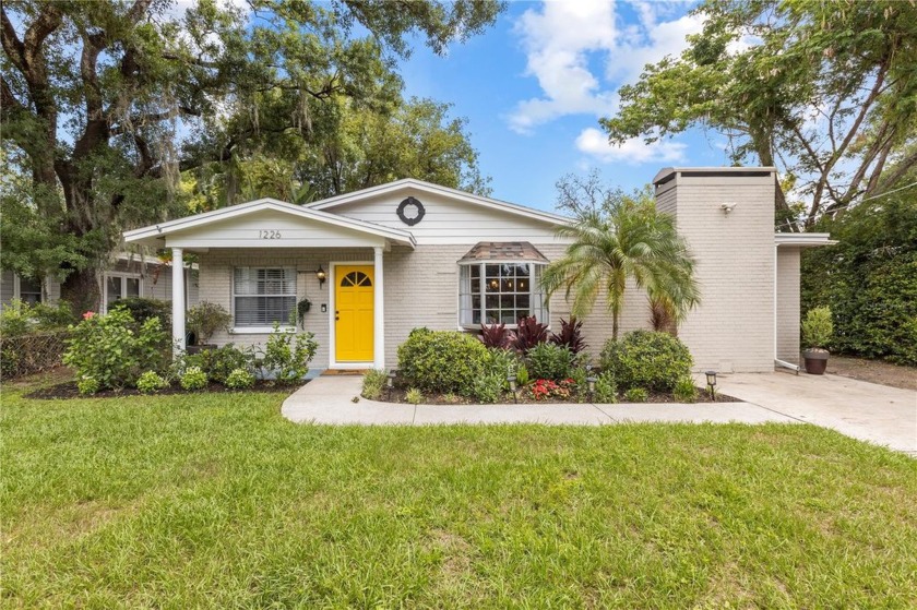 Here's your rare opportunity to own a truly stunning 3-bedroom - Beach Home for sale in Tampa, Florida on Beachhouse.com