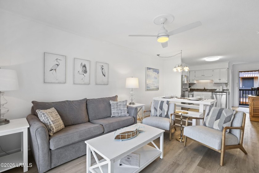 Bright, beautifully maintained 2Br, 2BA tennis villa located in - Beach Condo for sale in Hilton Head Island, South Carolina on Beachhouse.com