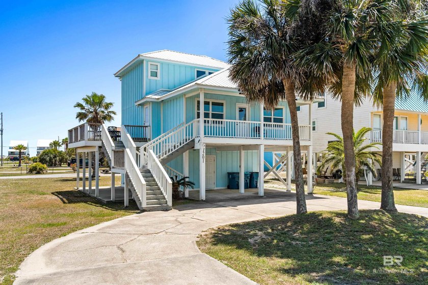 PRICED WELL BELOW APPRAISED VALUE!! Welcome to Drift Away! This - Beach Home for sale in Gulf Shores, Alabama on Beachhouse.com