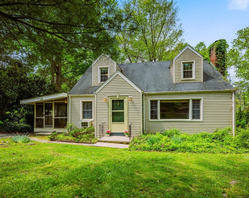 Welcome to this charming Cape, built in 1953, nestled on a - Beach Home for sale in Fairfield, Connecticut on Beachhouse.com