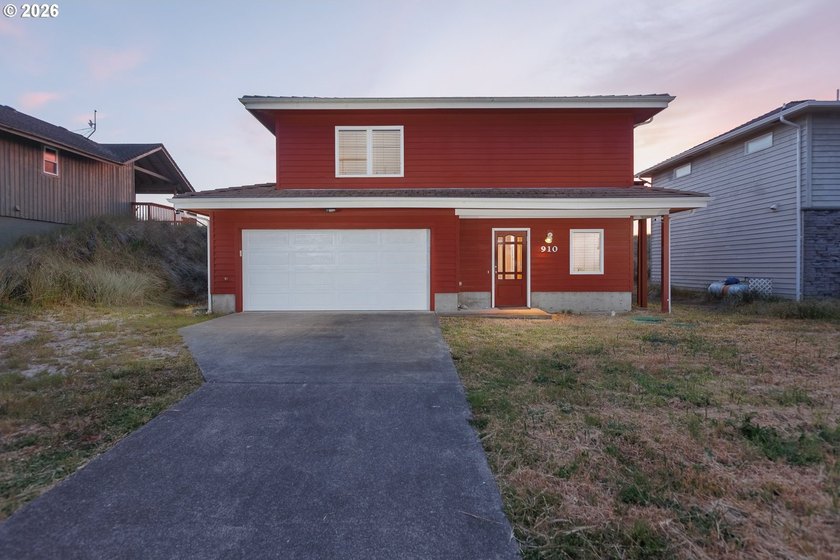 Perched along the stunning Oregon coastline, this exceptional - Beach Home for sale in Waldport, Oregon on Beachhouse.com
