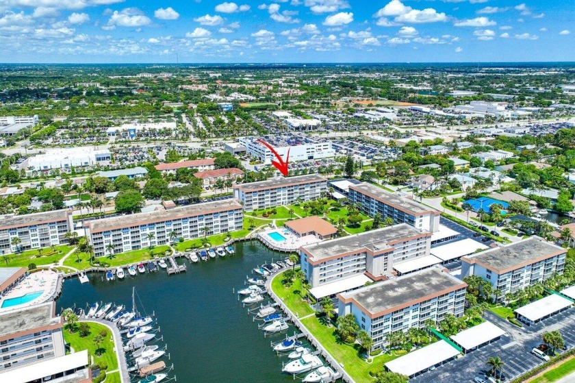 ''WATERFRONT-UPDATES-DOCKAGE'' WALK RIGHT OUT TO THE HARBOR/BOAT - Beach Condo for sale in Delray Beach, Florida on Beachhouse.com
