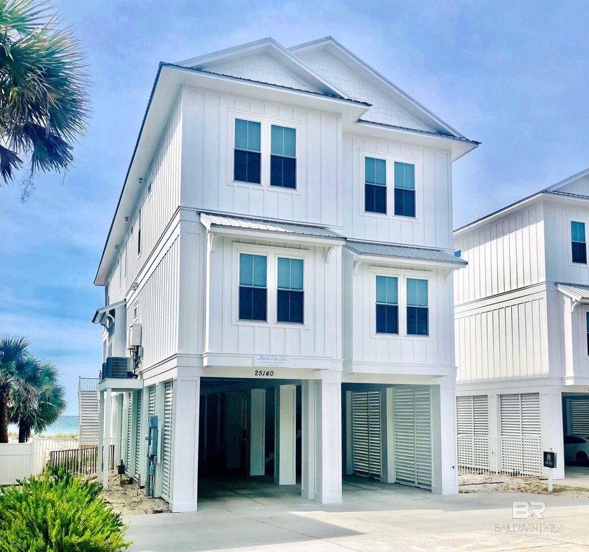 DIRECT GULF FRONT LUXURY | CUSTOM HOME |  PRIVATE POOL | 2 LARGE - Beach Home for sale in Orange Beach, Alabama on Beachhouse.com