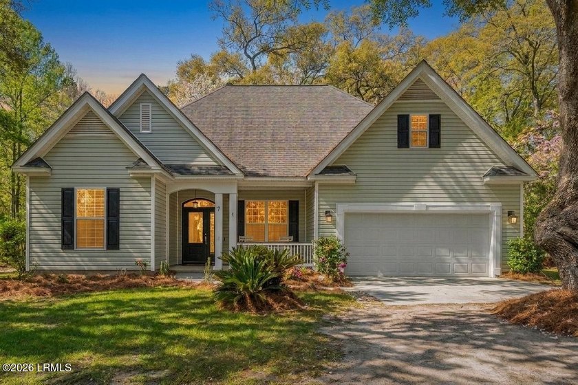 Welcome home to Pleasant Point Plantation, one of Beaufort's - Beach Home for sale in Beaufort, South Carolina on Beachhouse.com