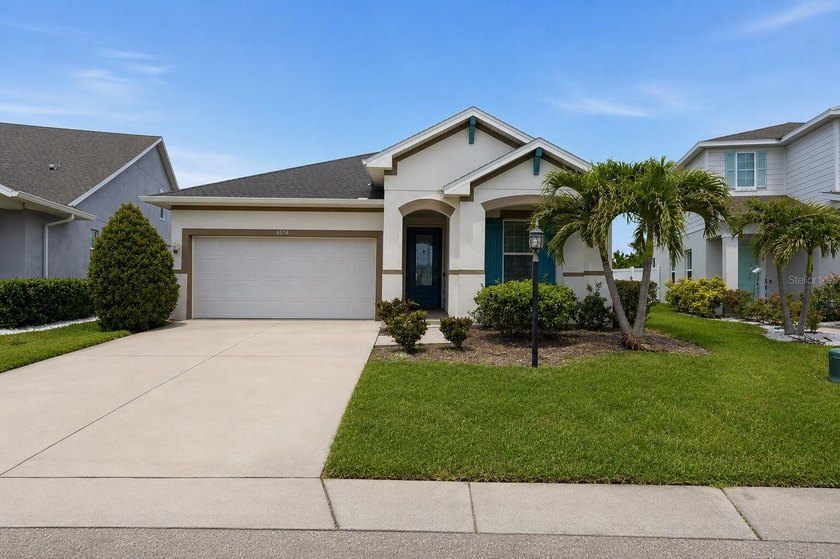 Welcome to the former David Weekley Hacienda Model Home in the - Beach Home for sale in Bradenton, Florida on Beachhouse.com
