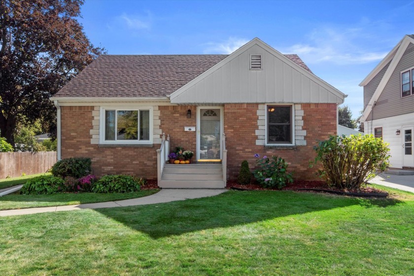 NOW is your chance! Charming 3-Bedroom Home with Recent Upgrades - Beach Home for sale in South Milwaukee, Wisconsin on Beachhouse.com