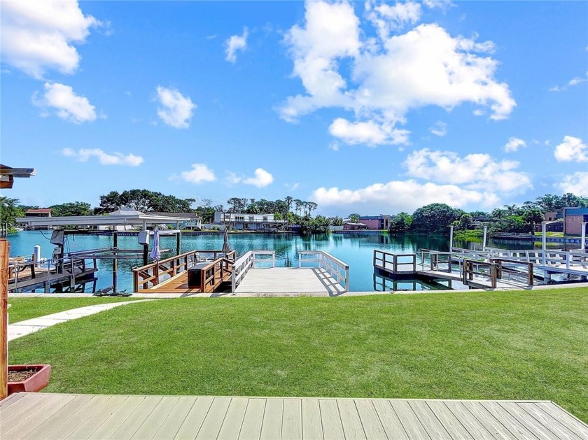ATTENTION BOATERS! Affordable Palm Harbor waterfront condo with - Beach Condo for sale in Palm Harbor, Florida on Beachhouse.com