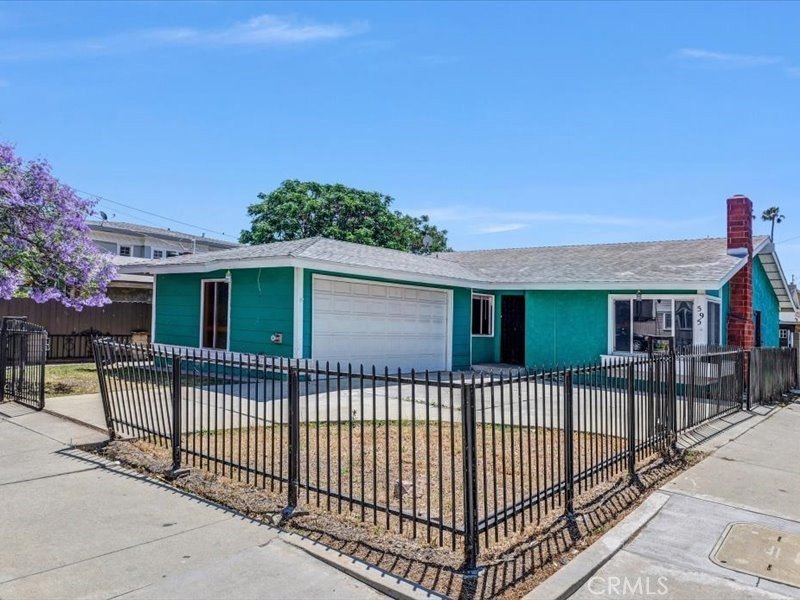 Opportunity knocks in the desirable Vista Del Oro neighborhood - Beach Home for sale in San Pedro, California on Beachhouse.com