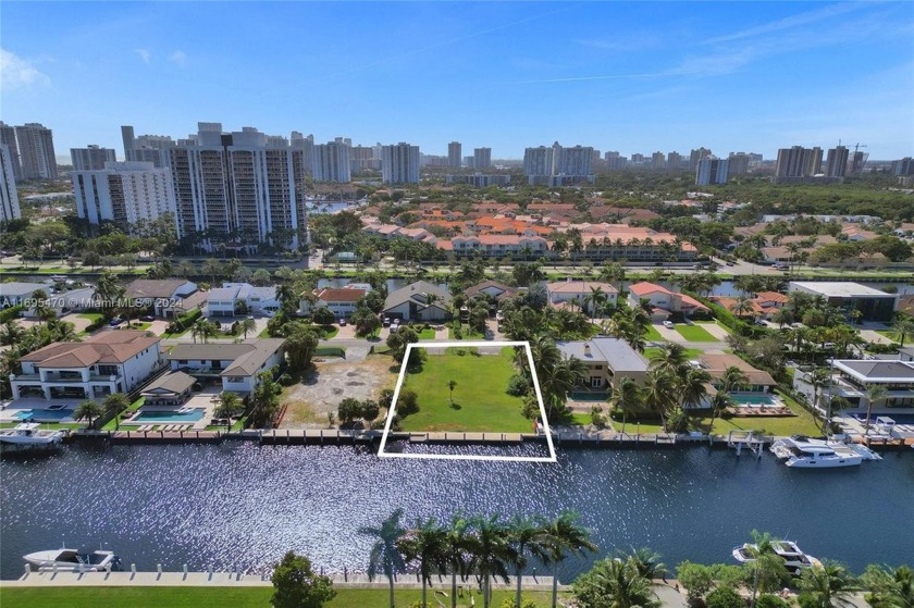 Prime Residential Opportunity on Holiday Drive in Golden Isles - Beach Lot for sale in Hallandale Beach, Florida on Beachhouse.com